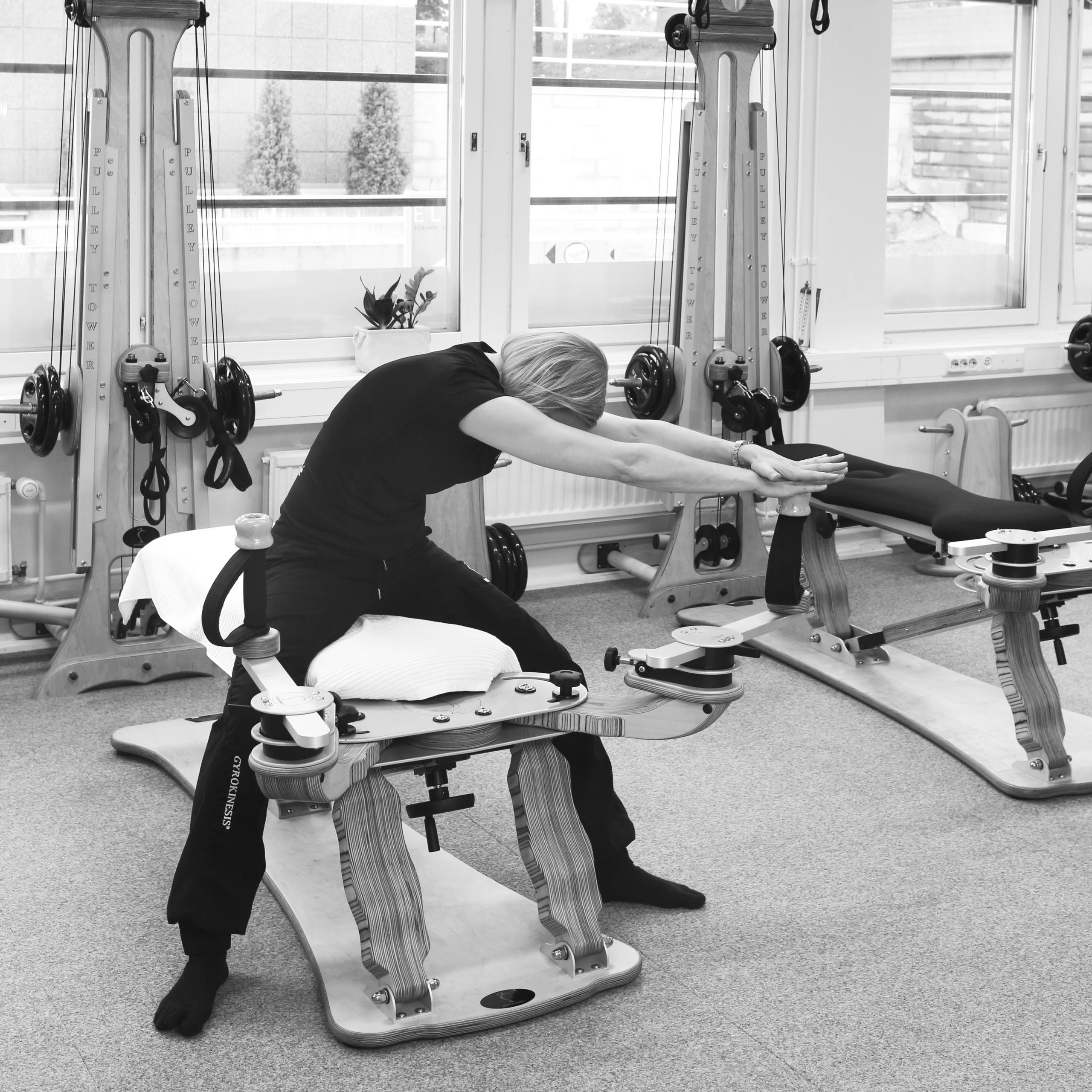 Pilates Ateljee Espoo Finland 6.10.2017 GYROTONIC®, GYROKINESIS®, APPARATUS PILATES, LAITEPILATES, PILATES, STRETCHING, TRAINING FOR FEET, TRAINING FOR RIDERS, CIRCLE PILATES, TRAINING FOR DANCERS, HOIDOT, PRIVATE CLASSES, YRITYSTUNNIT, TYKY, KEHONHUOLTO, HIERONTA