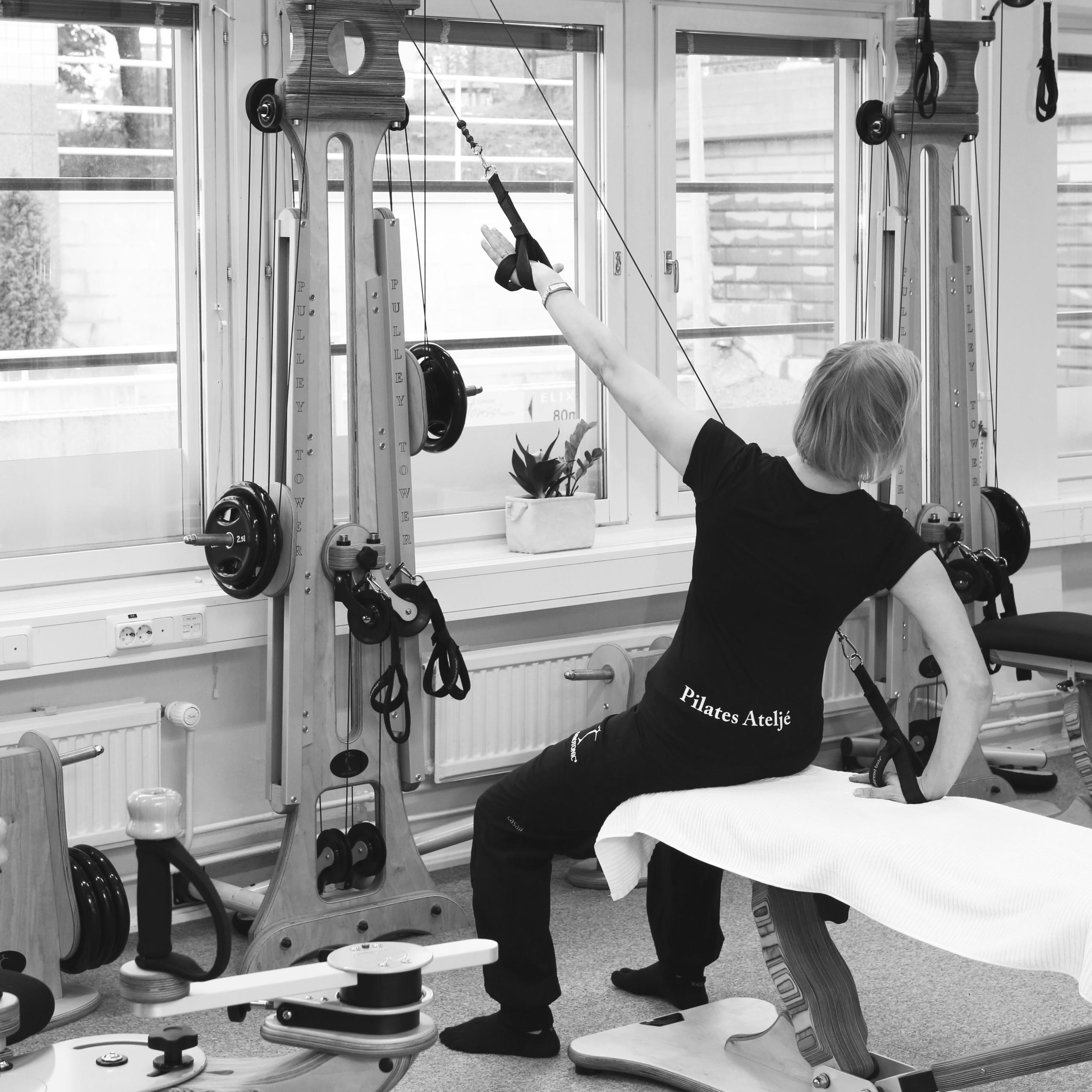 Pilates Ateljee Espoo Finland 6.10.2017 GYROTONIC®, GYROKINESIS®, APPARATUS PILATES, LAITEPILATES, PILATES, STRETCHING, TRAINING FOR FEET, TRAINING FOR RIDERS, CIRCLE PILATES, TRAINING FOR DANCERS, HOIDOT, PRIVATE CLASSES, YRITYSTUNNIT, TYKY, KEHONHUOLTO, HIERONTA